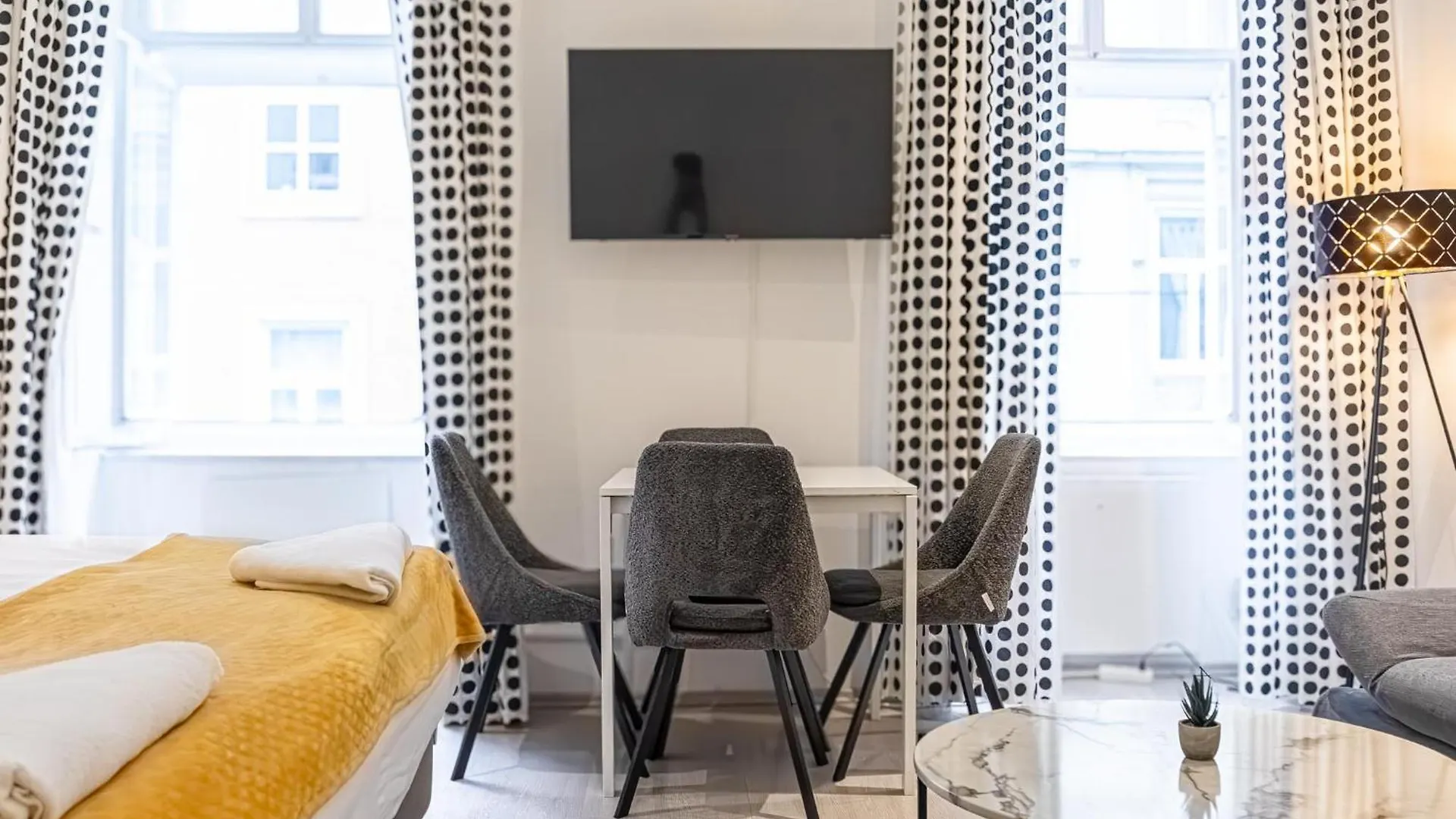 Comfy 1Br In Central Vienna With Great Amenities 0*,  Austria