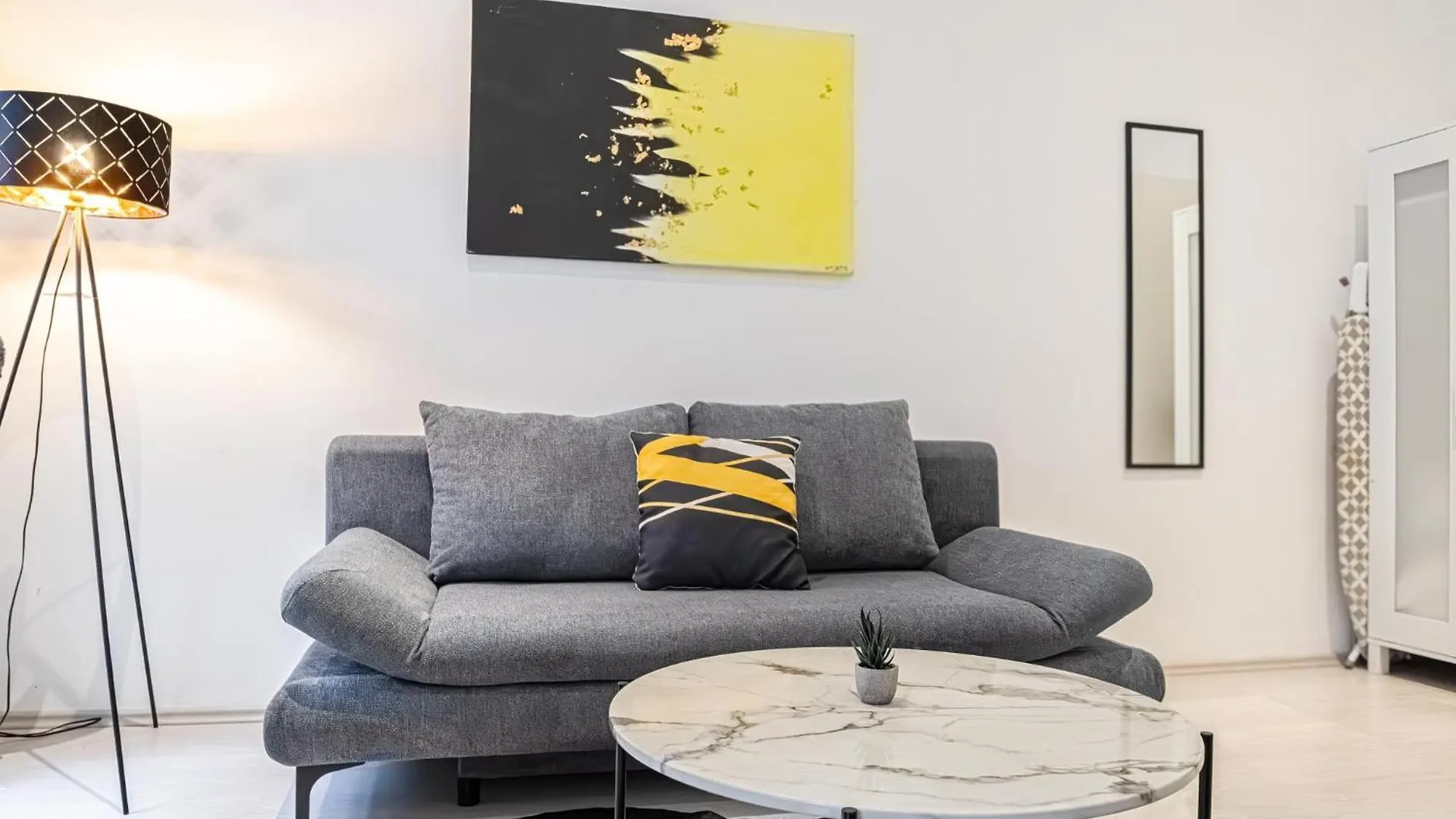 Apartment Comfy 1Br In Central Vienna With Great Amenities